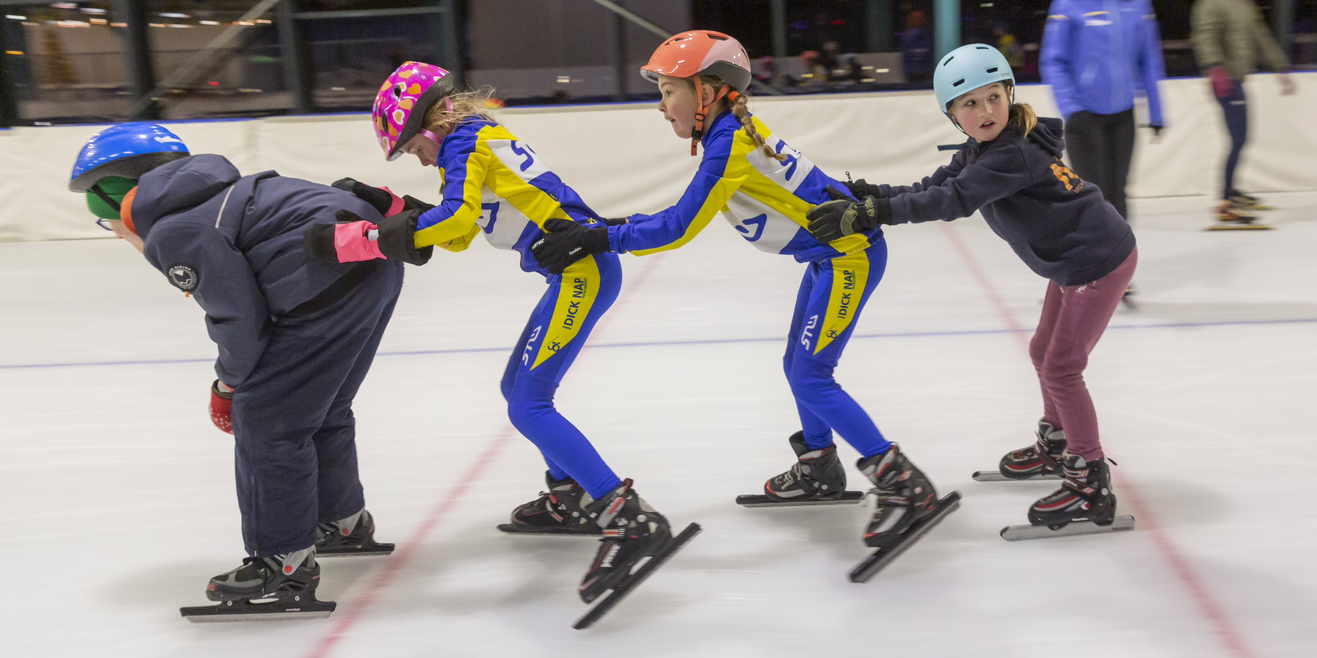 Schaatsen bij Schaats Trainingsgroep Wageningen, STW